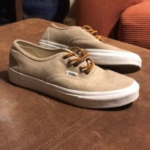 Vans (tan)